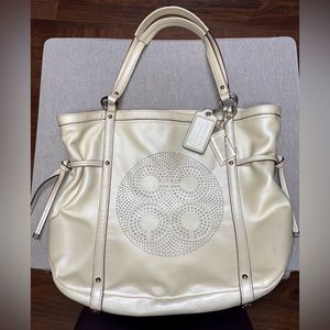 COACH Pearlescent Leather Audrey Tote Model A1269-19570